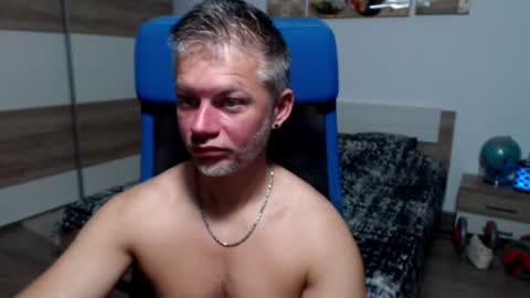 Snapshot of robbyshawz chatting on 9, 7, 2026 robbyshawz online show from 9, 7, 2026