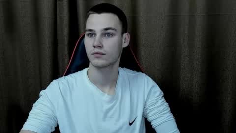 robert10211 online show from 16, 1, 2025