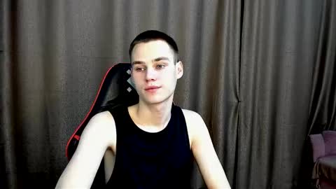 robert10211 online show from 15, 12, 2025