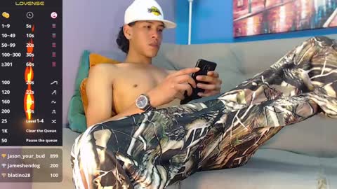 robert_kingg online show from 14, 1, 2025