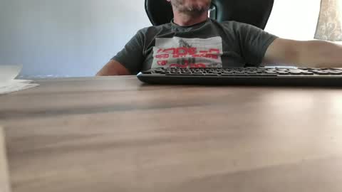 roberto19777 online show from 26, 4, 2026