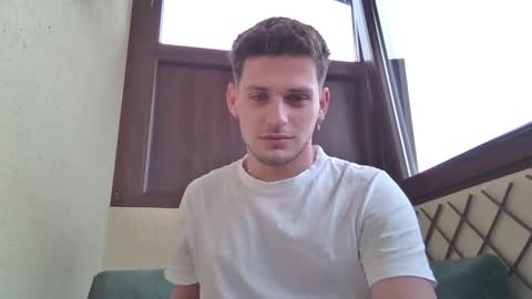 Snapshot of roberto_twink1 chatting on 21, 1, 2025 Roberto online show from 21, 1, 2025