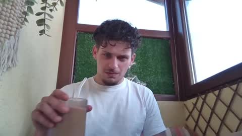 Snapshot of roberto_twink1 chatting on 13, 5, 2026 Roberto online show from 13, 5, 2026