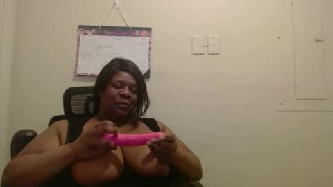 Snapshot of robertswhitney52 chatting on 14, 1, 2026 robertswhitney52 online show from 14, 1, 2026