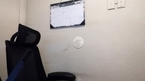 Snapshot of robertswhitney52 chatting on 3, 3, 2026 robertswhitney52 online show from 3, 3, 2026