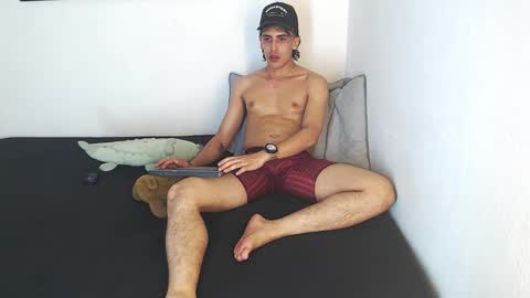 Snapshot of robisson_zack chatting on 3, 3, 2026 Robisson Zack online show from 3, 3, 2026