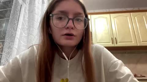 robynsentinella online show from 18, 11, 2025