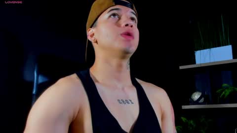 rocco_santos online show from 6, 4, 2026