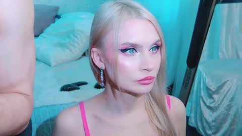 Lina and Den online show from 3, 2, 2026