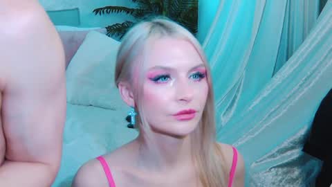 Lina and Den online show from 10, 4, 2026