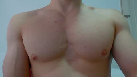 Snapshot of rocky_muscle chatting on 15, 7, 2026 rocky muscle online show from 15, 7, 2026