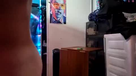 rod77knee online show from 12, 3, 2026