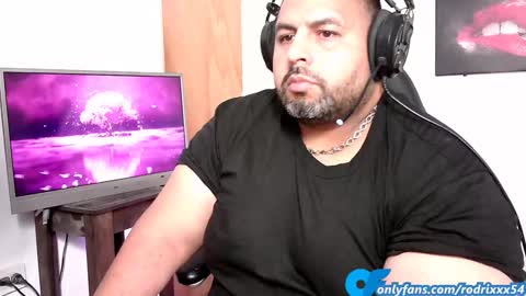 Snapshot of rodrixxx54 chatting on 8, 1, 2025 rodrixxx54 online show from 8, 1, 2025
