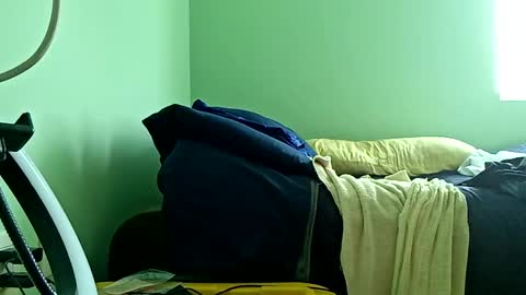 Snapshot of rojo22712 chatting on 27, 9, 2025 Mr. Red online show from 27, 9, 2025