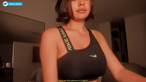 Snapshot of roldansvalery chatting on 14, 5, 2026 Valery Roldans online show from 14, 5, 2026
