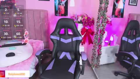 Snapshot of rolyloren chatting on 14, 12, 2024 Marcela online show from 14, 12, 2024