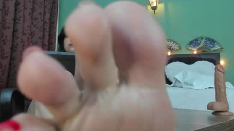 Roma Calderon online show from 18, 5, 2026
