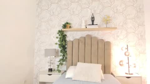   online show from 20, 2, 2025