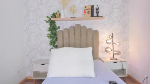   online show from 8, 10, 2025