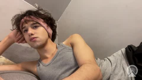 Snapshot of roma_shyguy_ chatting on 17, 5, 2026 roma_shyguy_ online show from 17, 5, 2026