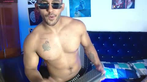 Roman online show from 5, 4, 2026