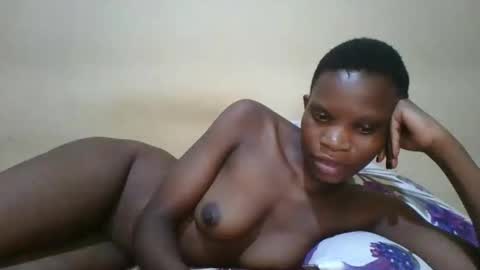 Snapshot of romantic2u4 chatting on 1, 3, 2026 Emma online show from 1, 3, 2026