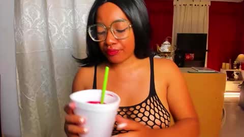 Snapshot of romantic_stargirl chatting on 8, 3, 2026 Is A Belle online show from 8, 3, 2026