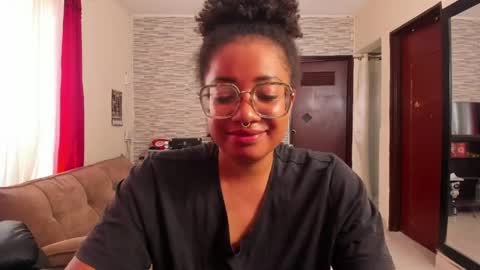 Snapshot of romantic_stargirl chatting on 30, 5, 2026 Is A Belle online show from 30, 5, 2026