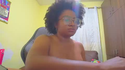 Snapshot of romantic_stargirl chatting on 18, 6, 2026 Is A Belle online show from 18, 6, 2026