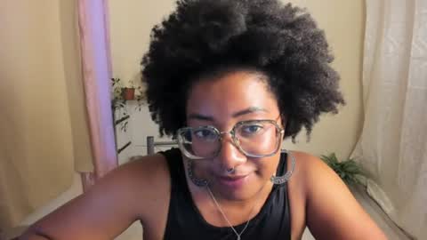 Snapshot of romantic_stargirl chatting on 23, 6, 2026 Is A Belle online show from 23, 6, 2026