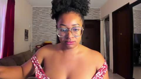 Snapshot of romantic_stargirl chatting on 29, 7, 2026 Is A Belle online show from 29, 7, 2026