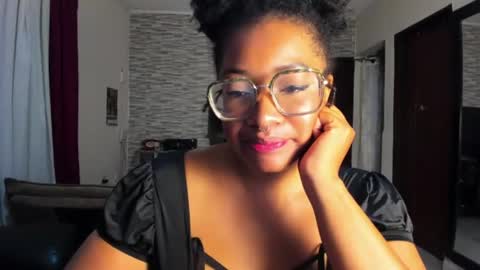 Snapshot of romantic_stargirl chatting on 6, 8, 2026 Is A Belle online show from 6, 8, 2026