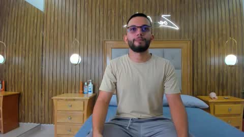 Snapshot of romeo__bossi chatting on 23, 3, 2026 Romeo Bossi online show from 23, 3, 2026