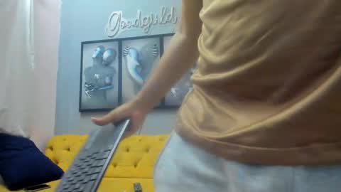 Snapshot of romeo__bossi chatting on 1, 4, 2026 Romeo Bossi online show from 1, 4, 2026