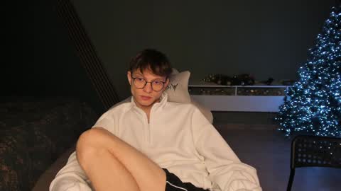 Romeo online show from 4, 1, 2025