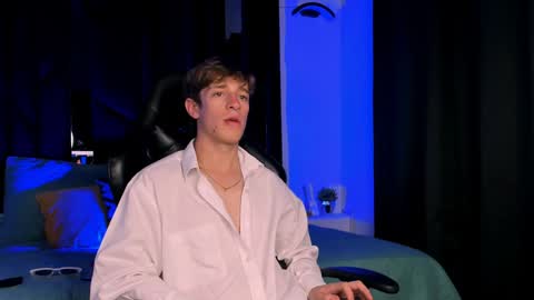 Snapshot of romeo_ricci1 chatting on 10, 1, 2025 Romeo Ricci online show from 10, 1, 2025