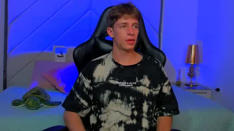 Snapshot of romeo_ricci1 chatting on 6, 2, 2025 Romeo Ricci online show from 6, 2, 2025