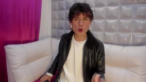 Snapshot of ronaldthompson__ chatting on 2, 3, 2026 Ronald Thompson online show from 2, 3, 2026