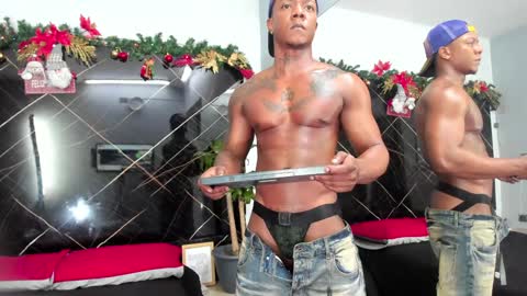 Snapshot of ronnie_777 chatting on 4, 12, 2024 Ronnie 777 online show from 4, 12, 2024