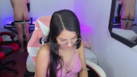  MIA AND PAUL online show from 27, 11, 2025