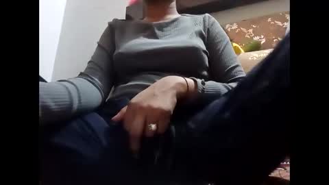 roop_sexy642 online show from 9, 4, 2026