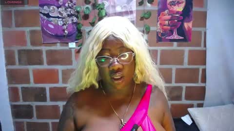 Snapshot of roos_veyker chatting on 25, 6, 2026 roos_veyker online show from 25, 6, 2026