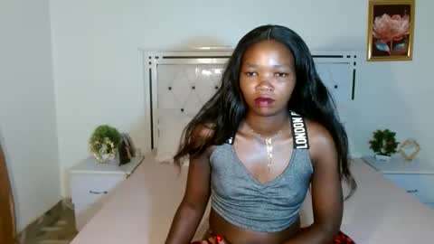 Snapshot of rorennah chatting on 24, 4, 2026 Rorenah online show from 24, 4, 2026