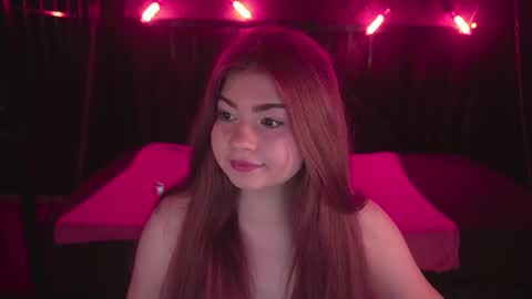 Snapshot of rosaamour chatting on 25, 6, 2026 rosaamour online show from 25, 6, 2026