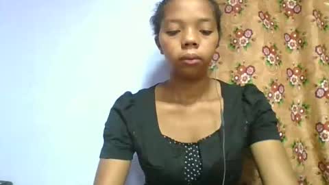 Snapshot of rosah225127 chatting on 19, 4, 2026 rosah225127 online show from 19, 4, 2026