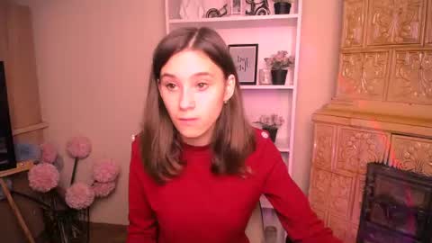 Snapshot of rosalais_ chatting on 9, 7, 2026 Rose online show from 9, 7, 2026