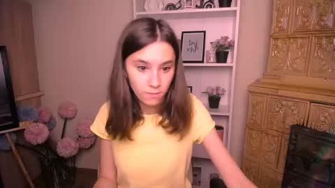 Snapshot of rosalais_ chatting on 17, 7, 2026 Rose online show from 17, 7, 2026