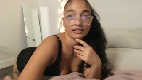 Snapshot of rosalinatoosexy chatting on 22, 4, 2026 Rosalina online show from 22, 4, 2026