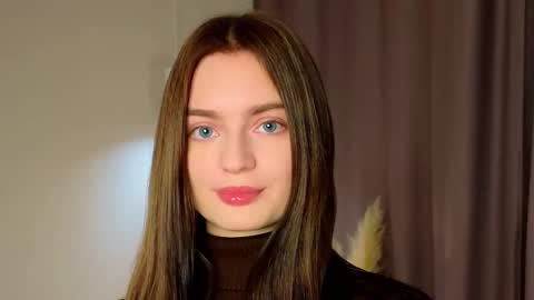 Hi im Monica its my 1st day here online show from 24, 10, 2025