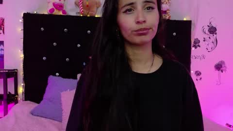 Snapshot of rose_smiley1 chatting on 6, 2, 2026 Rose online show from 6, 2, 2026